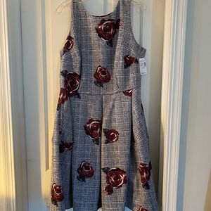 NWT!  Dress barn Menswear Dress Size 16 Black and White